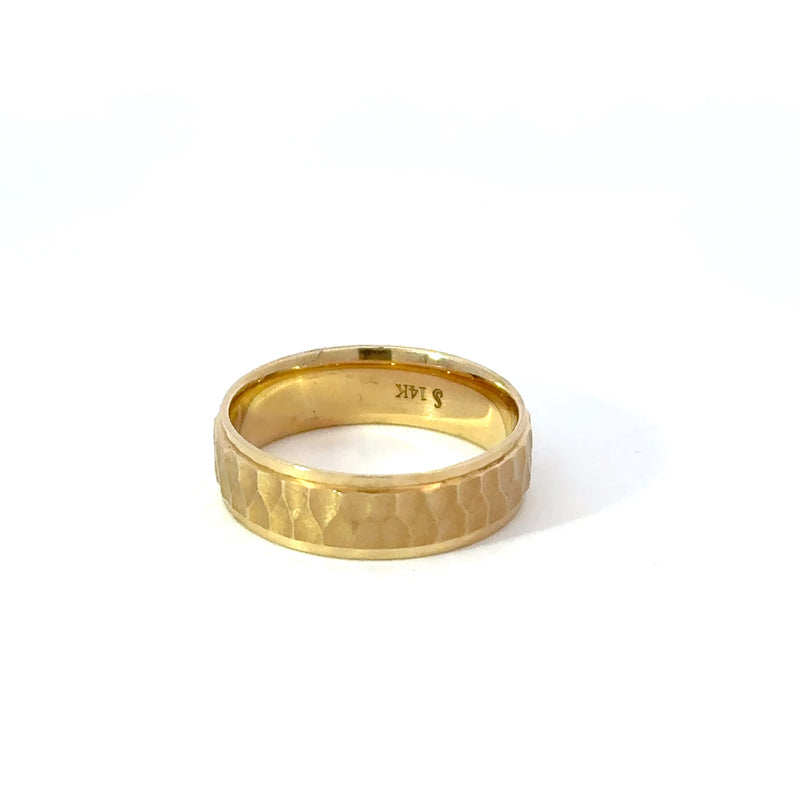 Yellow Gold Men’s Wedding Ring